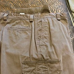 Dockers cargo pants waist 42 length 30.